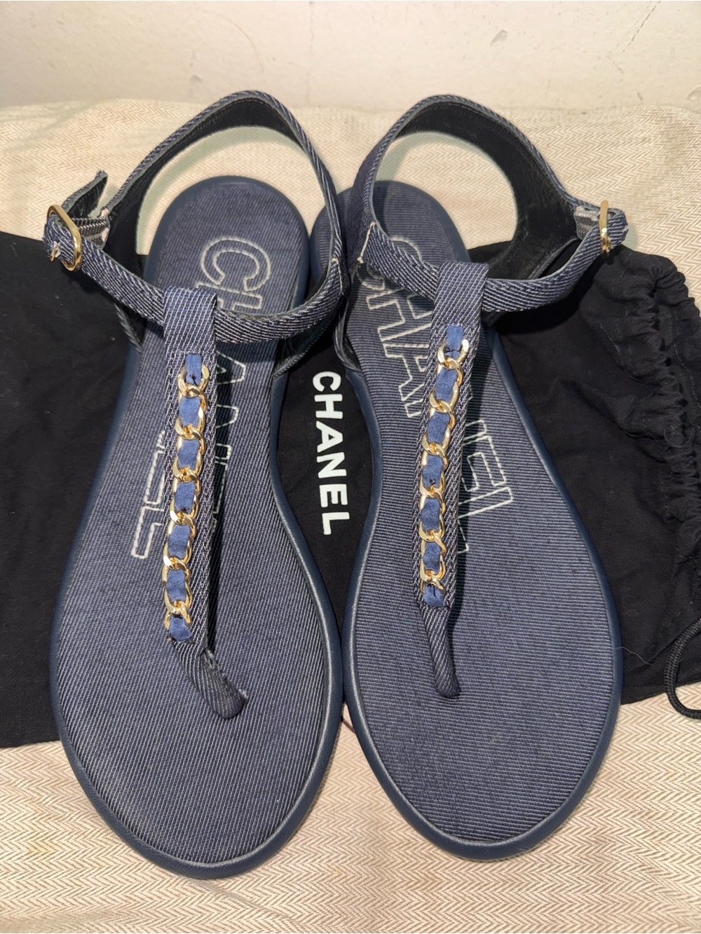CHANEL Navy T-Strap Sandals with Gold Chain Accent